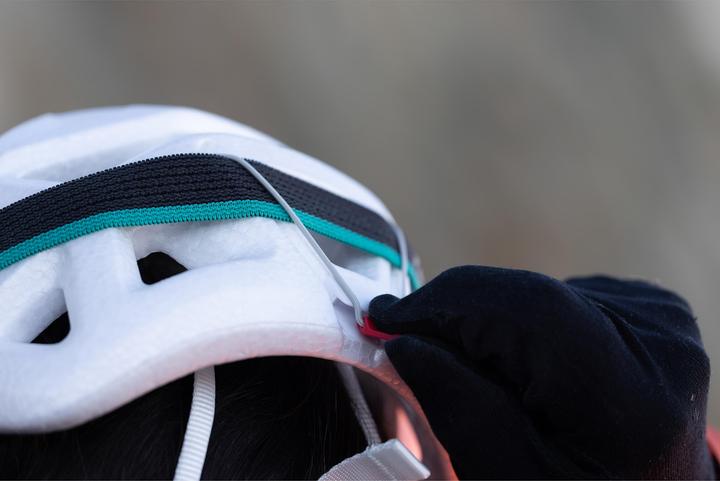 Produktbild Blue Ice Blast Helmet (52 - 58 cm)