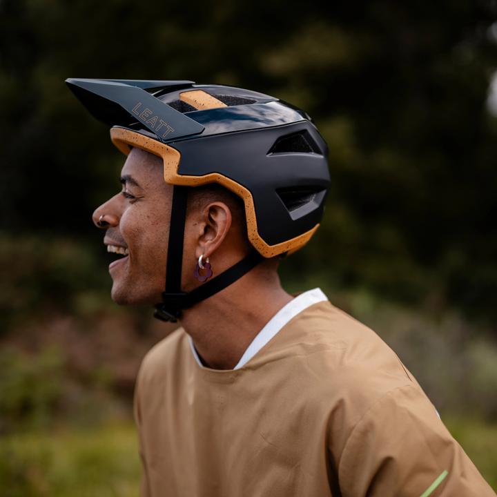Actual product image Leatt MTB AllMtn 4.0 Helmet (55 - 59 cm)