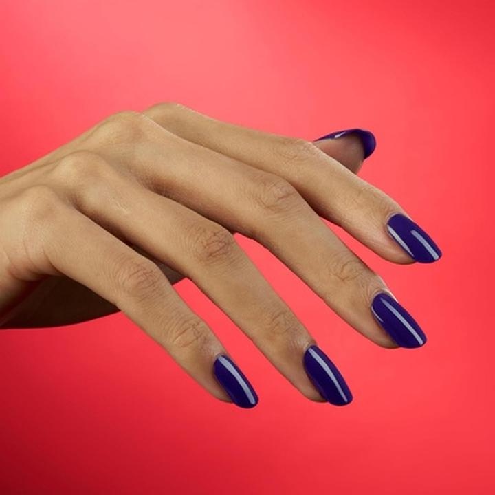 Immagine prodotto CND Smalto UV Shellac Battle Royal n. 484 viola - Smalto gel originale (Battaglia Reale n. 484 Viola, Vernice UV gel)