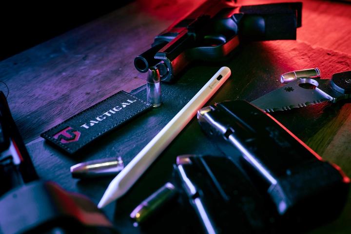 Image du produit Tactical Stylus Roger Pencil Pro 2.0 White