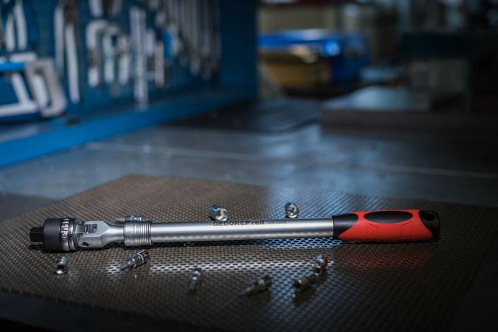 Actual product image Gedore Red red R60110009 2K-joint telescopic ratchet 1/2 430-580 mm (1/2")