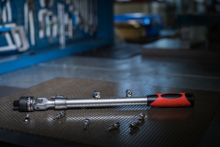 Actual product image Gedore Red red R60110009 2K-joint telescopic ratchet 1/2 430-580 mm (1/2")