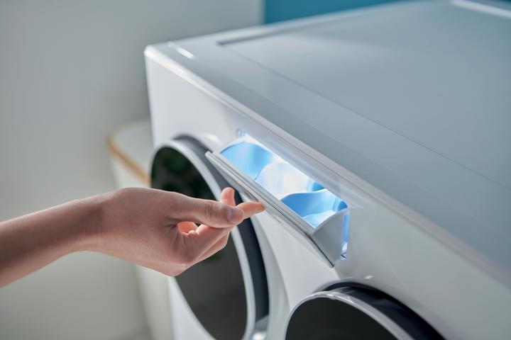 Image du produit Candy MQD 410CBL9-S (10 kg, Gauche)