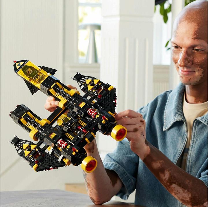 Produktbild LEGO Blacktron Renegade (10355, LEGO Icons, LEGO Seltene Sets)