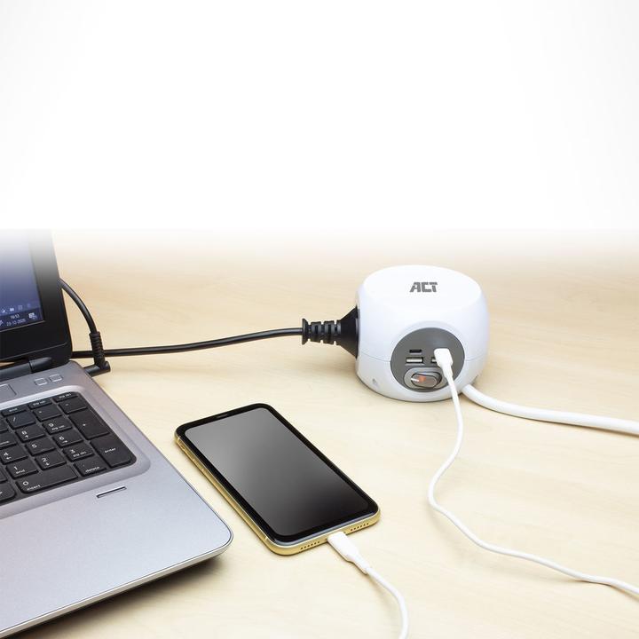 Productafbeelding ACT Stopcontact kubus (PDU) met 3 stopcontacten type E, USB-C/USB-A poorten, 1,5m (7 x, CEE 7/7, 1.50 m)