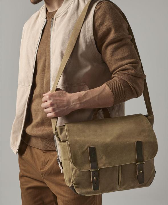 Produktbild Quadral Heritage Waxed Canvas Messenger (7 l)