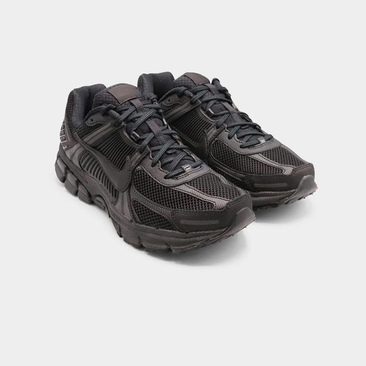 Produktbild Nike Zoom Vomero 5 (44)