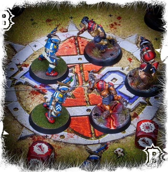 Immagine prodotto Games Workshop Blood Bowl - I Signori del Destino - Squadra di Blood Bowl scelta dal Caos (Materiale sintetico)