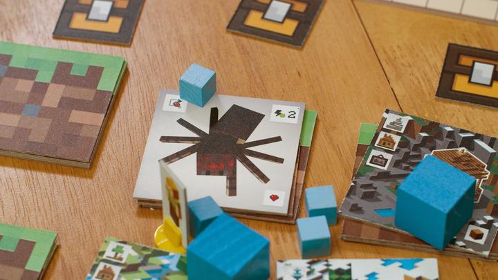 Actual product image Ravensburger - Minecraft Board Game (10826878) (English)