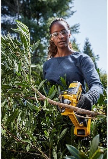 Actual product image DeWalt Battery lopping shears