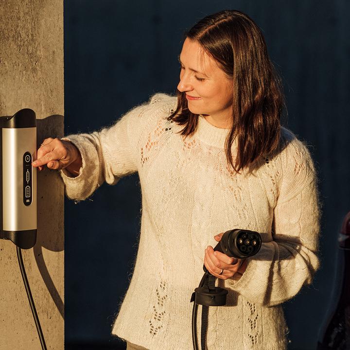 Image du produit Defa Solid -s??hk??auton latausasema, A, 4,6 kW, Type2 (Type 2, 4.60 kW, 20 A)