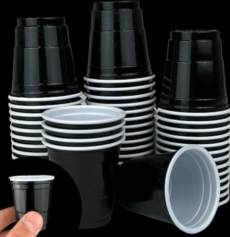 Actual product image MrPong Schwarze Beer Pong Shot Becher - 100 Stk. Schnapsbecher (100 x)