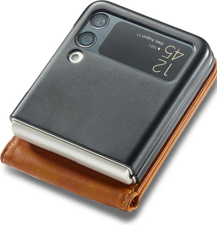 Actual product image Cover-Discount Galaxy Z Flip4 5G - Foldable protective cover beige (Samsung Galaxy Z Flip4)