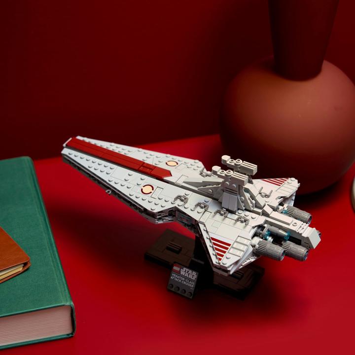 Produktbild LEGO Venator-Class Attack Cruiser (75441, LEGO Star Wars)