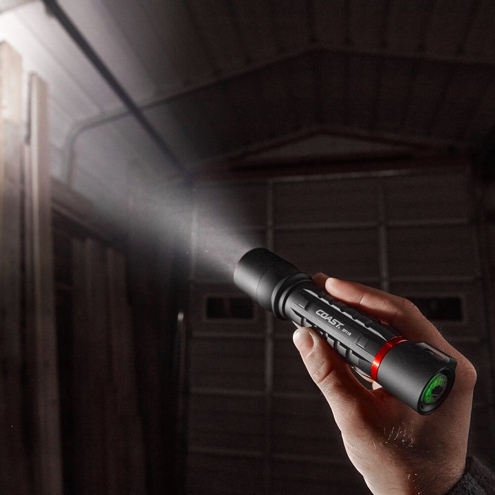 Actual product image Coast XP11R Rechargeable Flashlight, 2100 Lumen - Vending Pack (15.80 cm, 2100 lm)