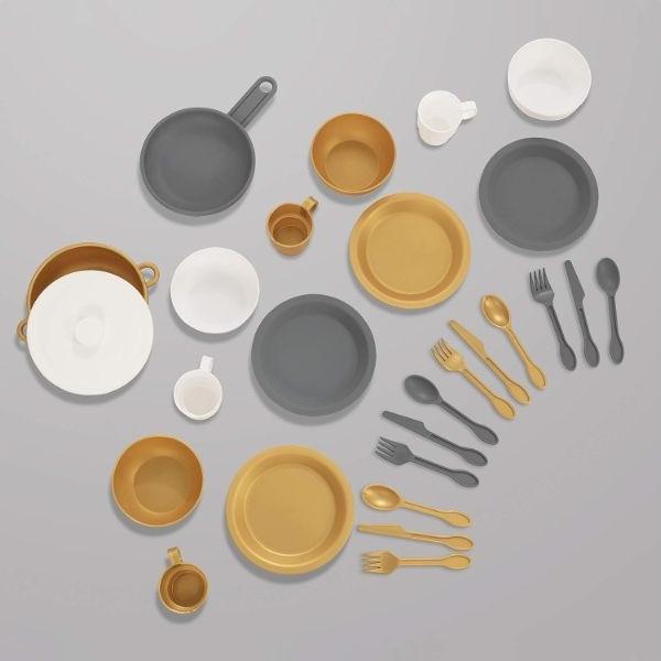 Actual product image KidKraft Cookware set