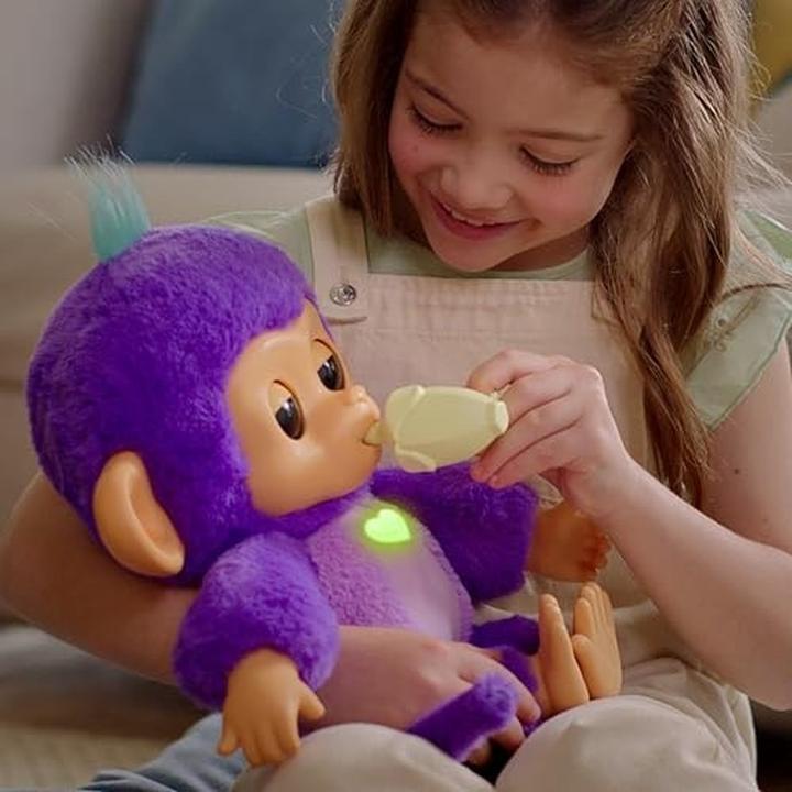 Actual product image WowWee Fingerlings Care n Cuddles Abe Lilla (20 cm)
