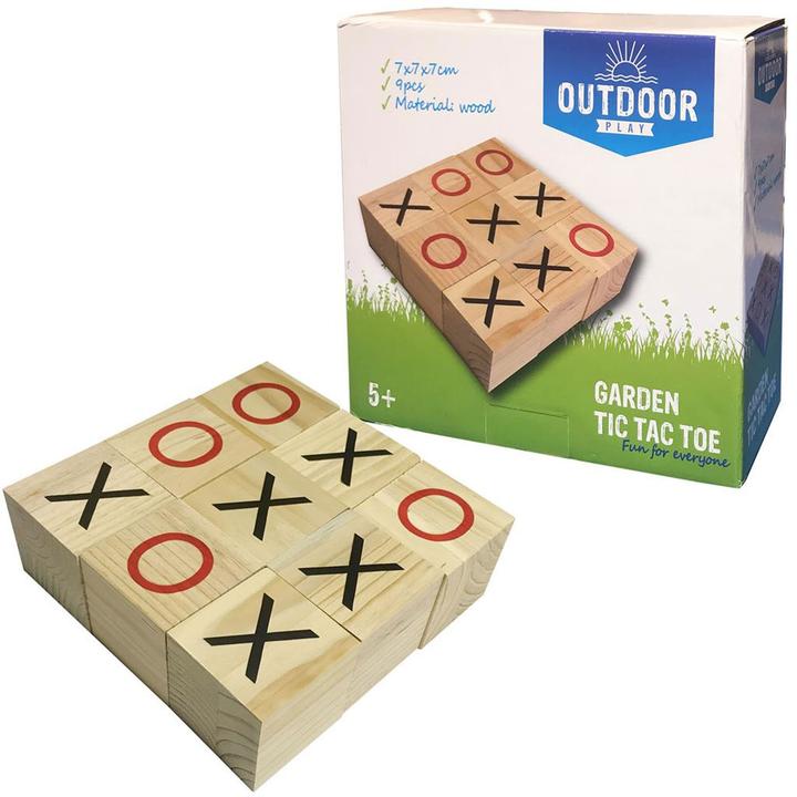Outdoor play Giocare all'aperto con burro, formaggio e uova