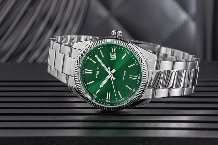 Actual product image Casio MTP-1302PD-3AVEF (Analogue wristwatch, 38 mm)