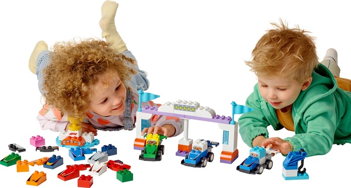 Image du produit LEGO F1 Team Rennautos mit Rennfahrern (10445)