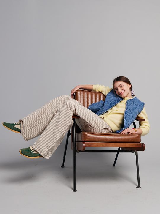 Actual product image Jonen Jeansweste mit Wellensteppung, Mädchen (128)