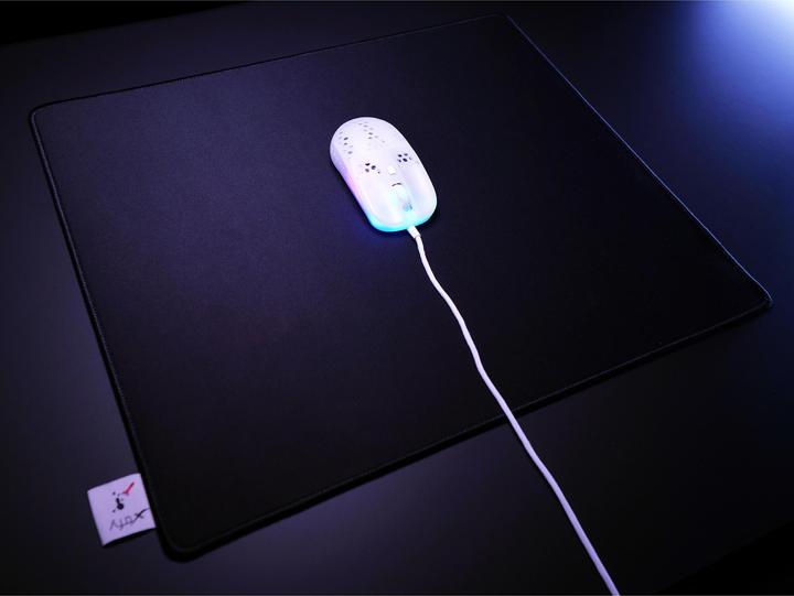 Produktbild CHERRY xtrfy GPZ1 - Large Zy's Damage (L)