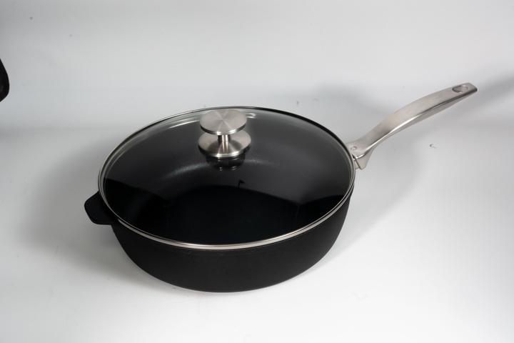 Produktbild Swiss Diamond CXD Induktion Bratpfanne/Deckel ohne PFAS 28cm (Bratpfanne, Aluminiumguss)