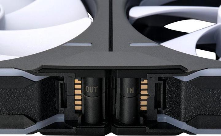 Actual product image Phanteks D30 (140 mm, 3 x)