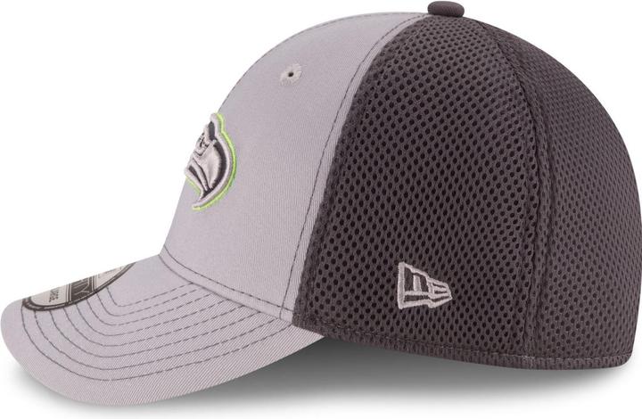 Actual product image New Era 39Thirty Stretch Mesh Cap - Seattle Seahawks - S/M (S/M)
