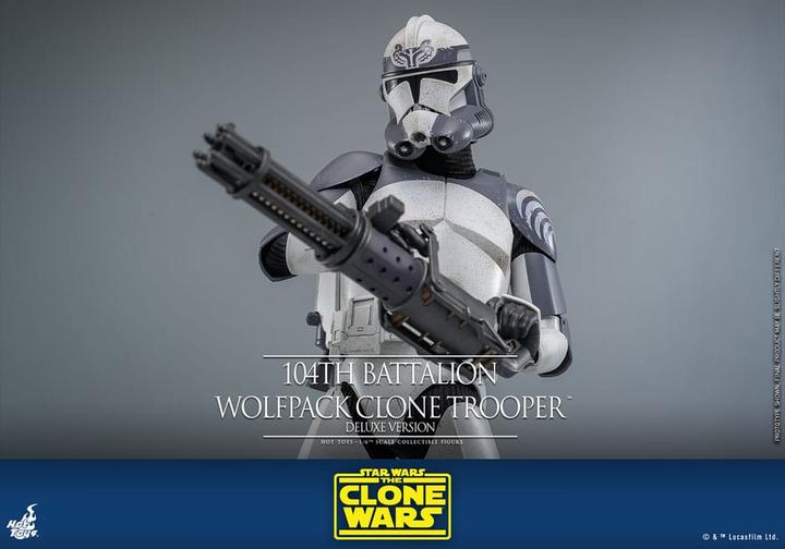 Actual product image Hot Toys Star Wars The Clone Wars Actionfigur 1/6 104th Battalion Wolfpack Clone Trooper Deluxe Version 30 cm