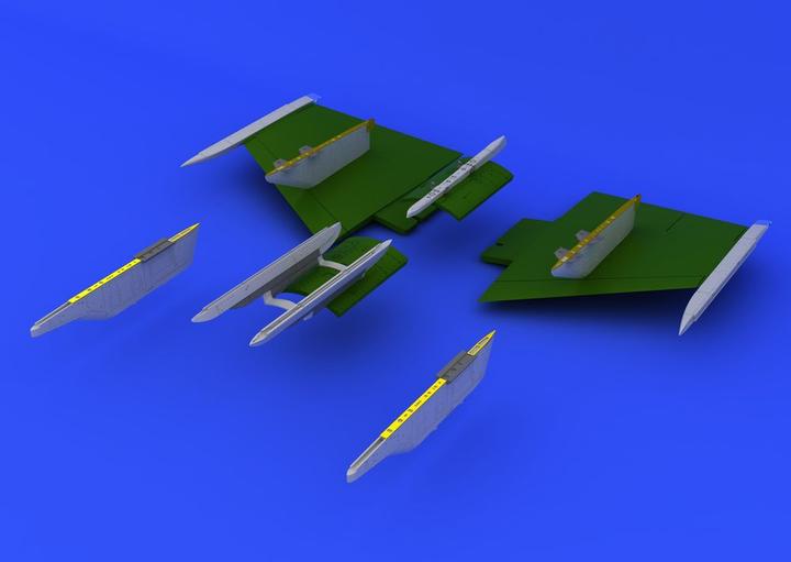 Actual product image Eduard F-104 pylons