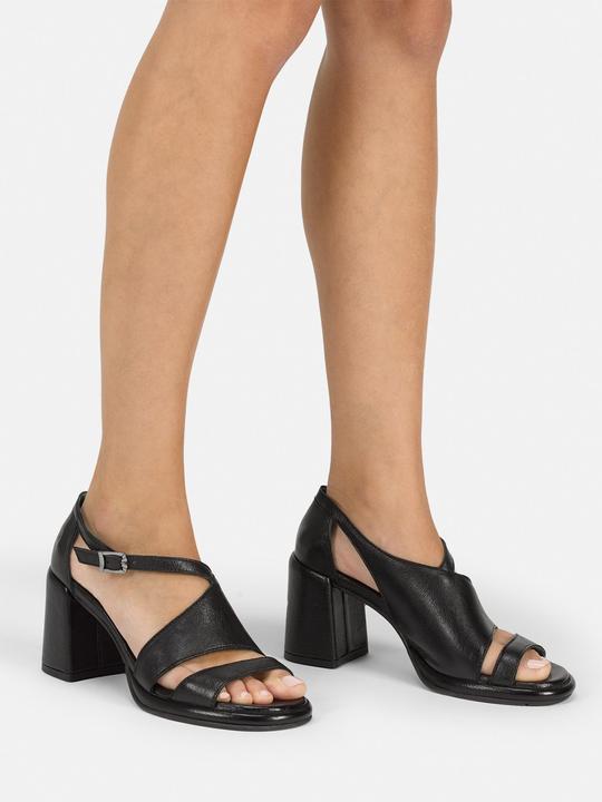 Image du produit Felmini Stefanny D796, une sandale à talon dont chaque détail respire l'élégance. Le talon est luxueusement (40)