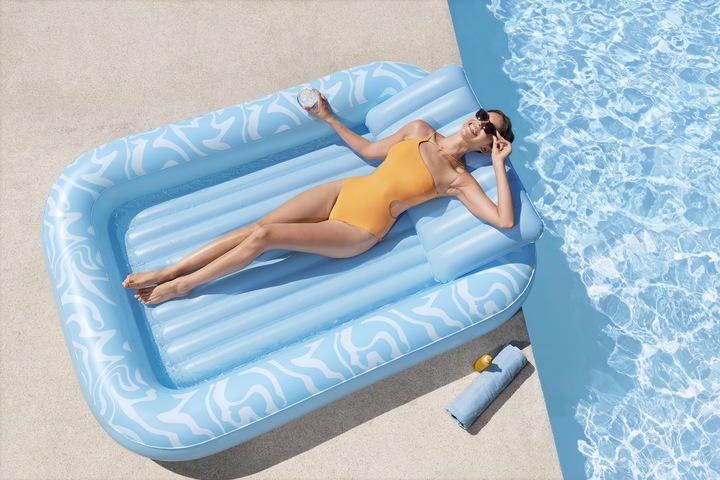 Actual product image Bestway Floating mattress
