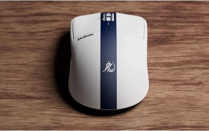 Produktbild Pulsar X2 CRAZYLIGHT Medium Wireless (Bruce Lee 85th Edition) - Gaming Mus - Optisk - 5 knapper - Bl (Kabelgebunden, Kabellos)