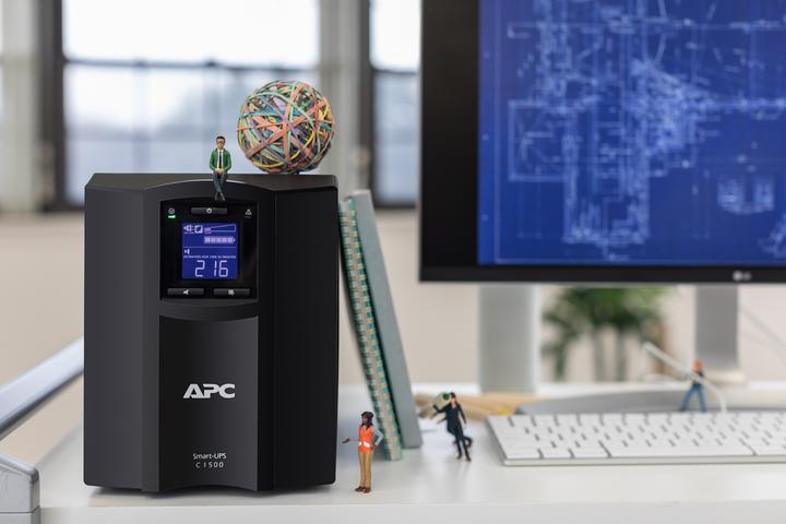 Actual product image APC Smart-UPS (1500 VA, 900 W, Line-interactive UPS)