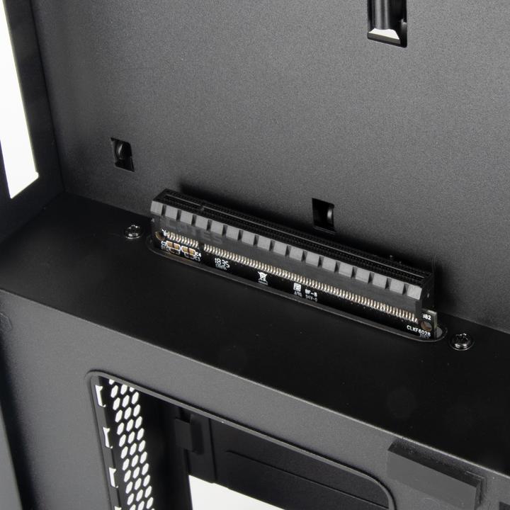 Actual product image Silverstone SST-RC07B PCI Express 4.0 x16 riser card RVZ02, ML08 (PCIe)