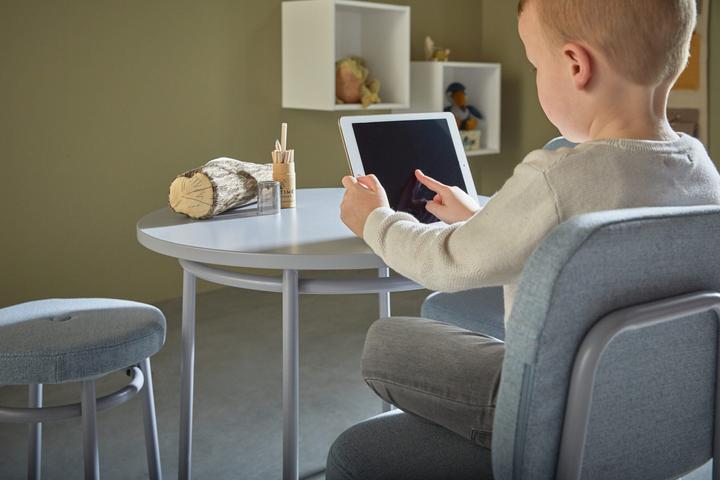 Actual product image Lifetime Kidsrooms Chill stool with padded seat Midnight shade (High chair)