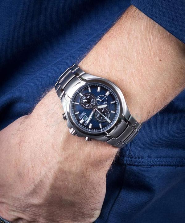 Actual product image Citizen CA0700-86L Eco-Drive Super Titanium Chrono 43mm 10ATM (Chronograph, 43 mm)