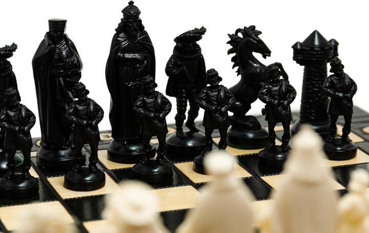 Produktbild Master of Chess Schachspiel Black & White Edition