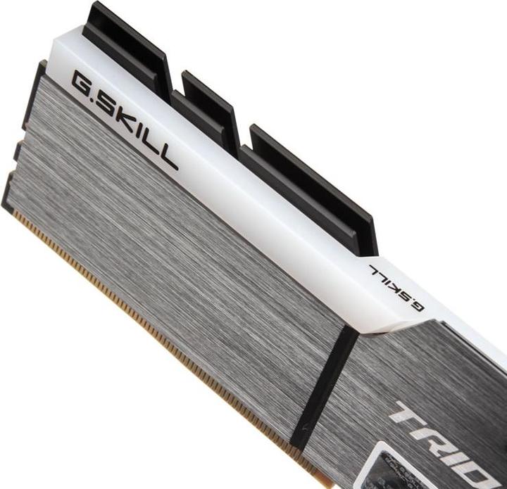 Produktbild G.Skill Trident Z RGB (4 x 8GB, 3000 MHz, DDR4-RAM, DIMM)