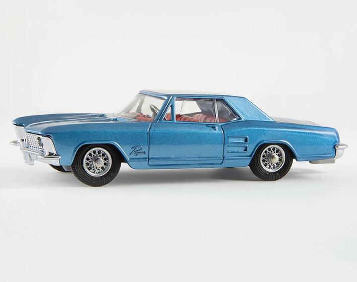 Produktbild Corgi 245 Buick Riviera