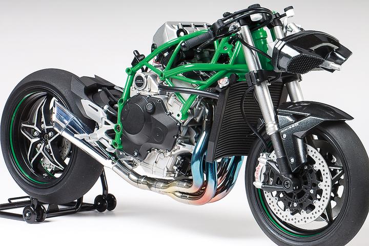 Actual product image Tamiya Kawasaki Ninja H2R