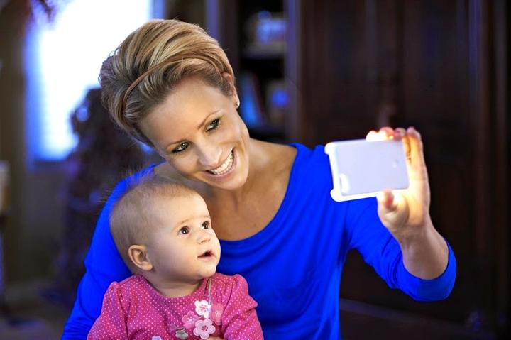 Produktbild PhoneLook Hülle Lumee Selphie LED (Apple iPhone X)