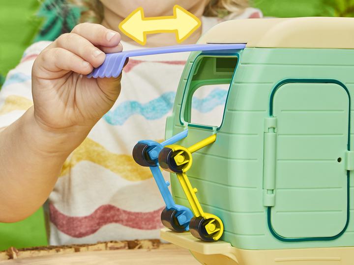 Actual product image Hasbro Peppa's Caravan