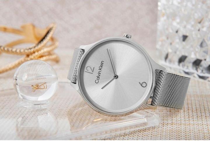 Actual product image Calvin Klein Timeless Mesh 38 Silvery (Analogue wristwatch, 38 mm)