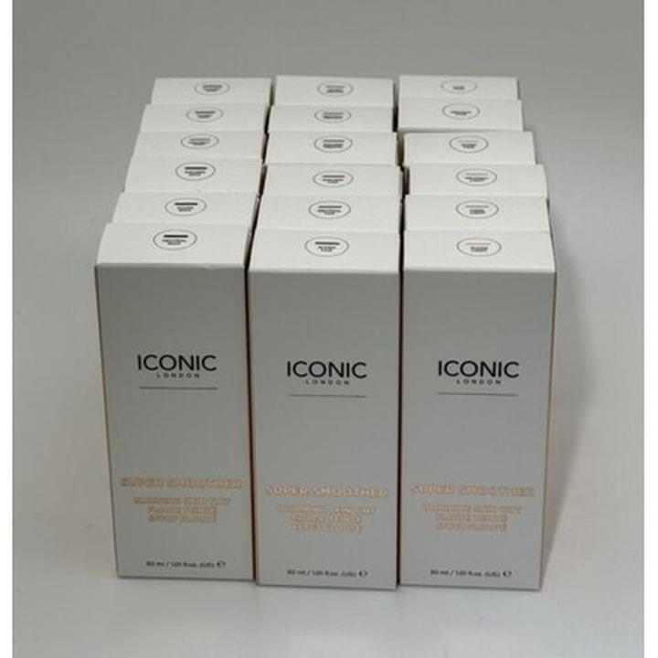 Image du produit Iconic London Super Smooth Blurred Skin Tone - Choisissez une teinte
