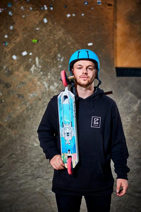 Actual product image Chilli Archie Cole