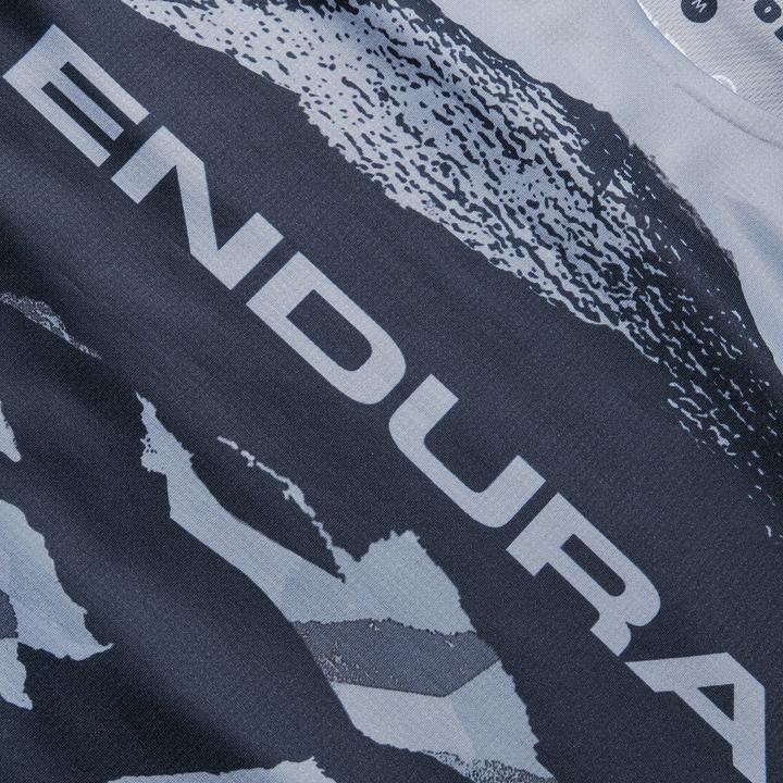 Image du produit Endura Mountain Camo Ltd L/S Tee Bk (L)