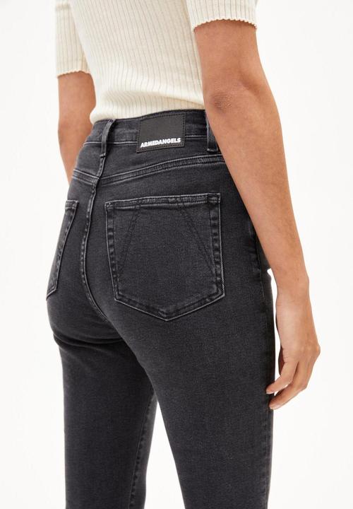 Actual product image Armedangels Ingaa (30)