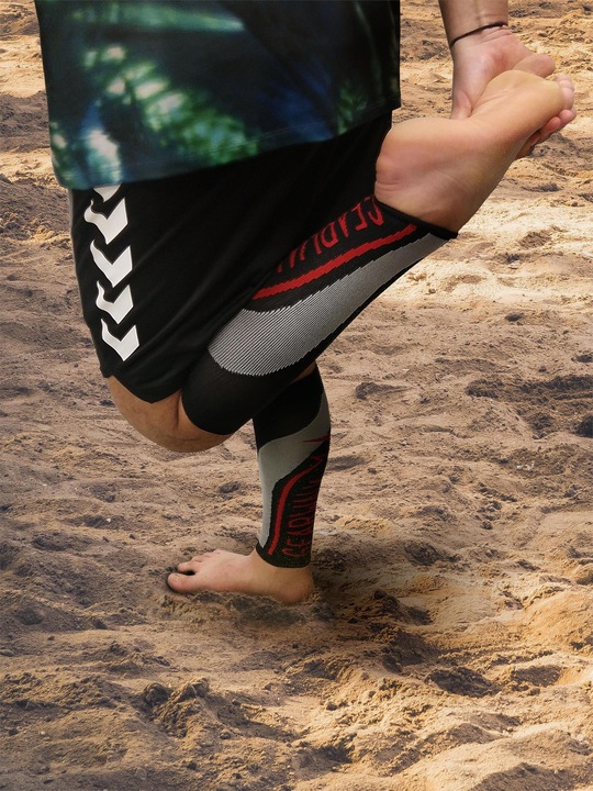 Actual product image Normani 2 Paar Sport-Waden-Kompressionsstulpen (39, 41, 43, 45, 42 C, 40 C, 44 C, 38 C)
